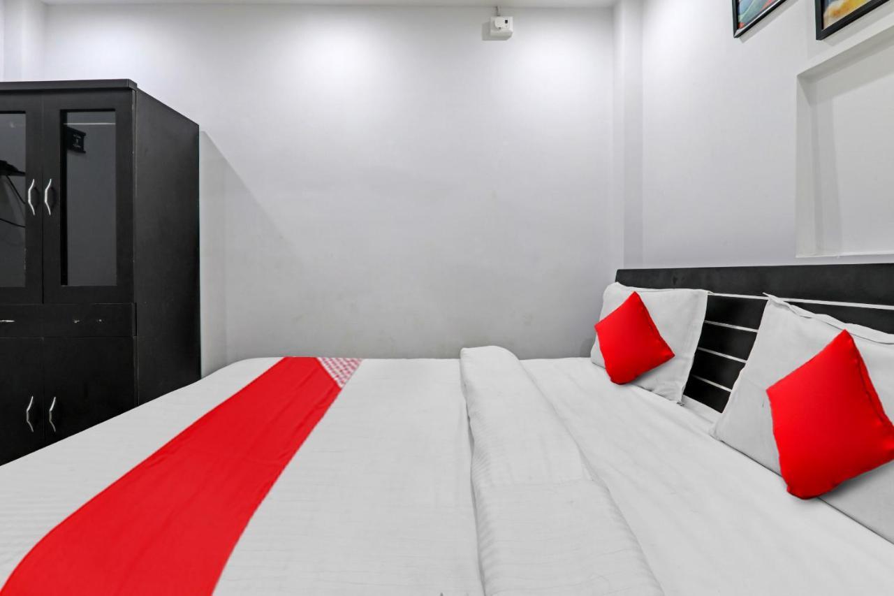 Oyo Flagship 81064 Chaudhary In Hotel Gorakhpur Kültér fotó