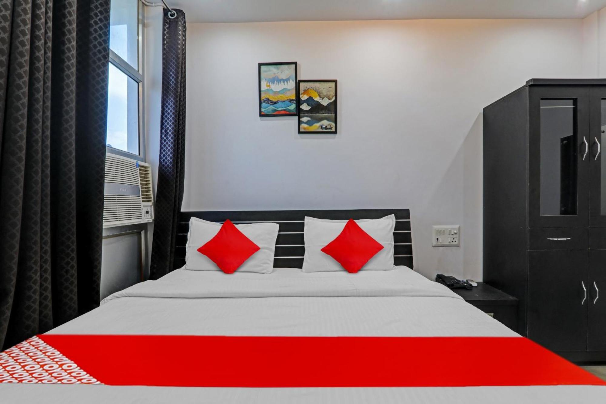 Oyo Flagship 81064 Chaudhary In Hotel Gorakhpur Kültér fotó