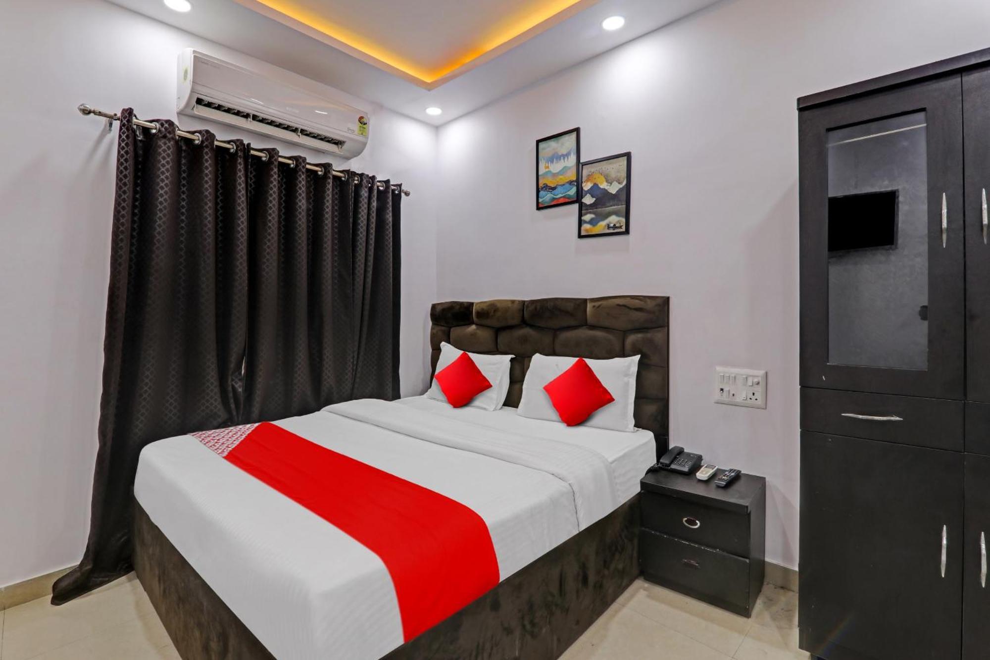 Oyo Flagship 81064 Chaudhary In Hotel Gorakhpur Kültér fotó