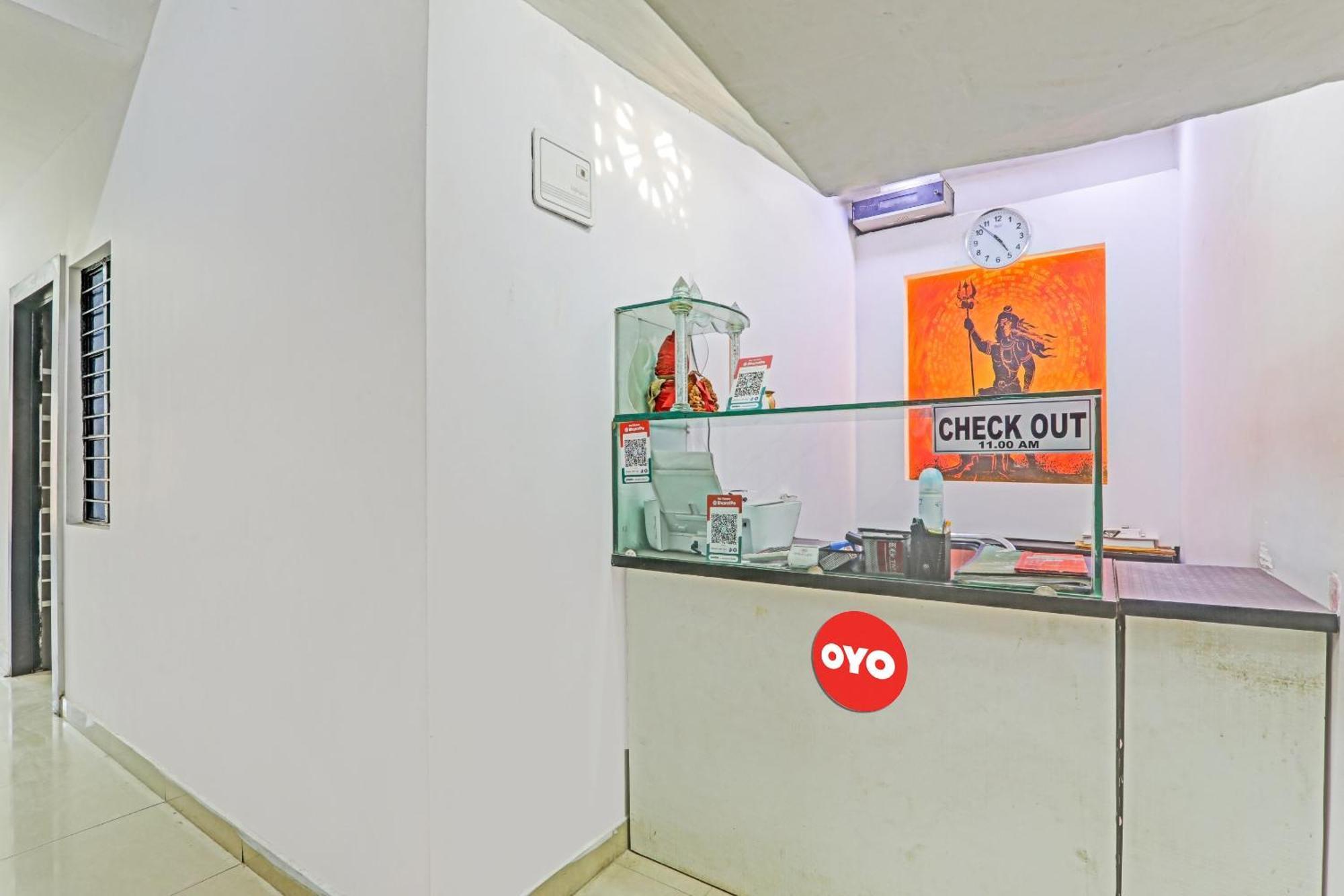 Oyo Flagship 81064 Chaudhary In Hotel Gorakhpur Kültér fotó